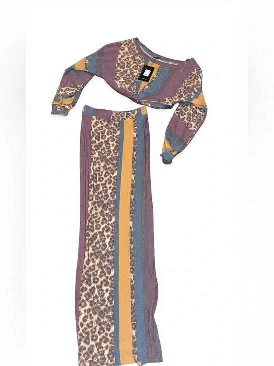 Two-Piece Knit Leopard Stripe Skirt Set in Mauve, Mustard & Teal