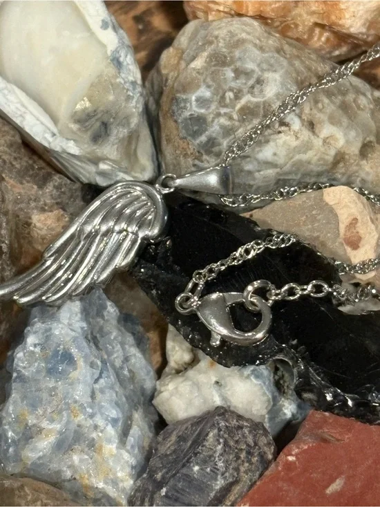 Stainless Steel Silver Wing Pendant Necklace - Elegant Women's Jewelry