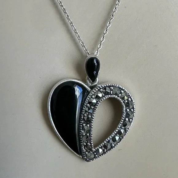 Charles Winston Heart Pendant Necklace 18 Inch Onyx ‎ Black Italy Sterling 5.2g