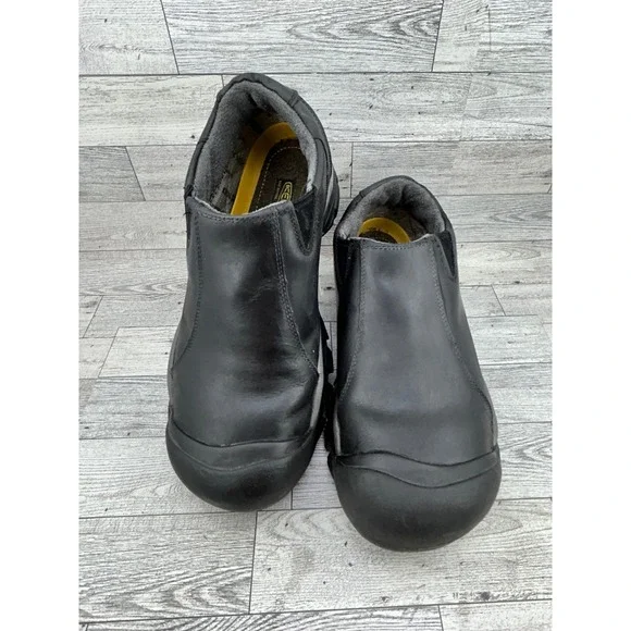 Keen Brixen Low Men 9.5 Black Leather Waterproof Insulated Slip On Shoes 1002268