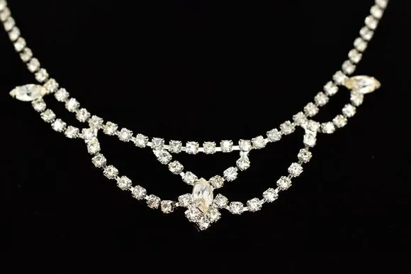 Vintage Crystal Collar Necklace Prong Rhinestone Silver Tone Shiny 1980s BinBD