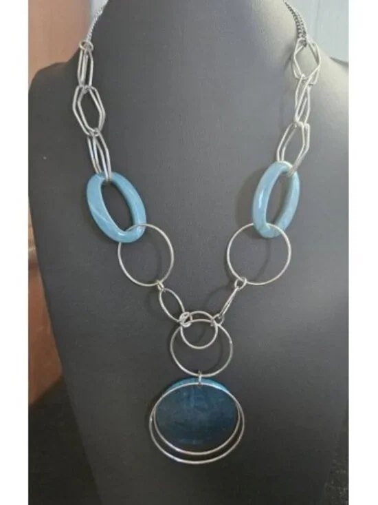Silver Plated and Blue Resin Geometric Necklace and Pendant