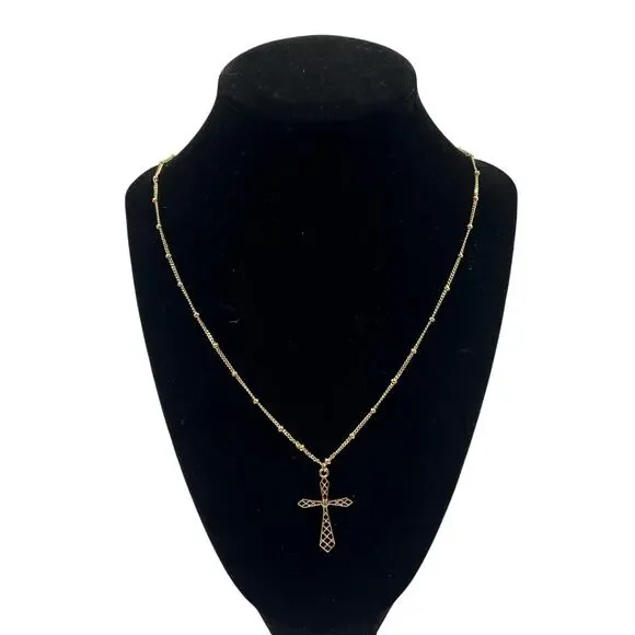 Vintage Gold Tone Filigree‎ Religious Cross Rhinestone Center Necklace 20