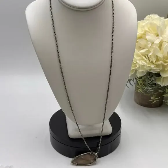 Kendra Scott Kimmy Gray Pearl Arrowhead Antique Silver‎ Pendant Necklace