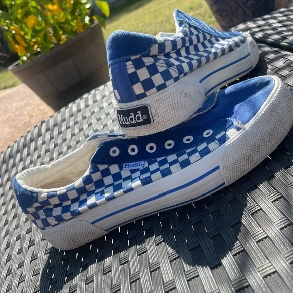MUDD men’s slide on shoes