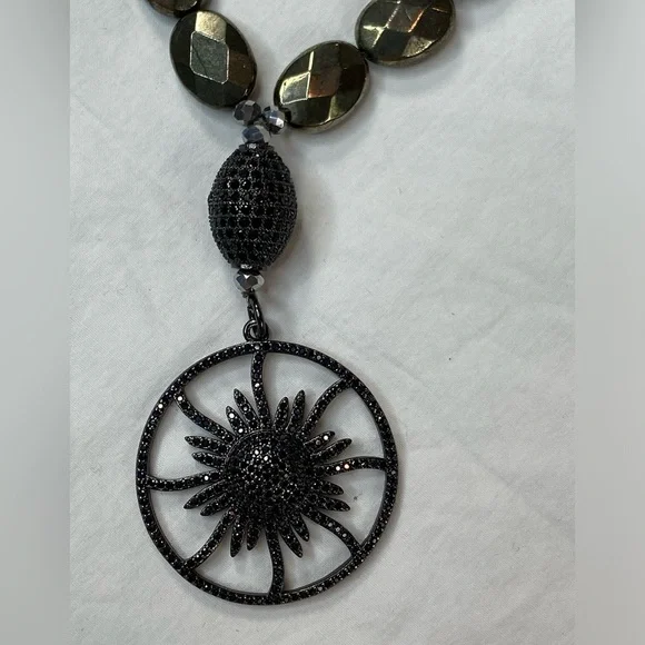 Unique Sunburst Pendent necklace Black and Silver tone‎ beads