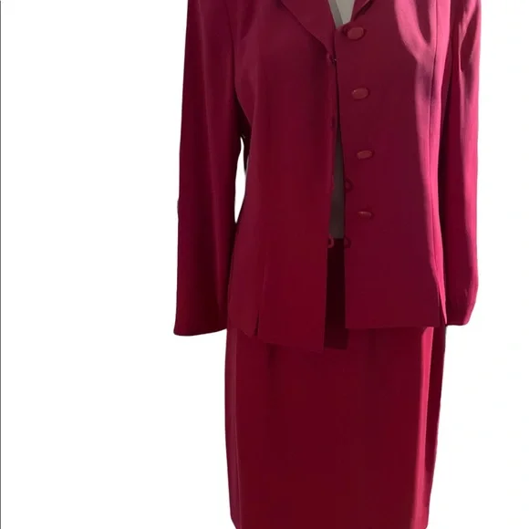 Women’s Pink Blazer and Skirt Suit Jacket Set