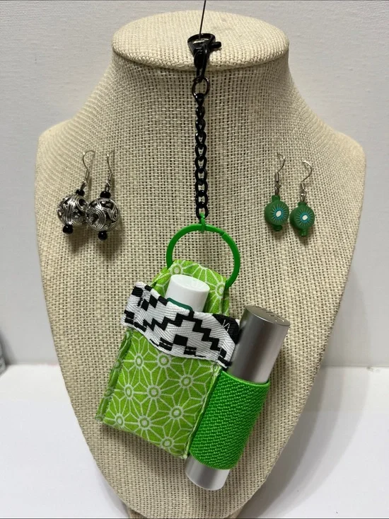 Gift Set Green Double Lip Balm Lipstick Holder Keychain 2 pr Earrings
