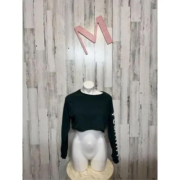 H&M Green cropped sweater size medium