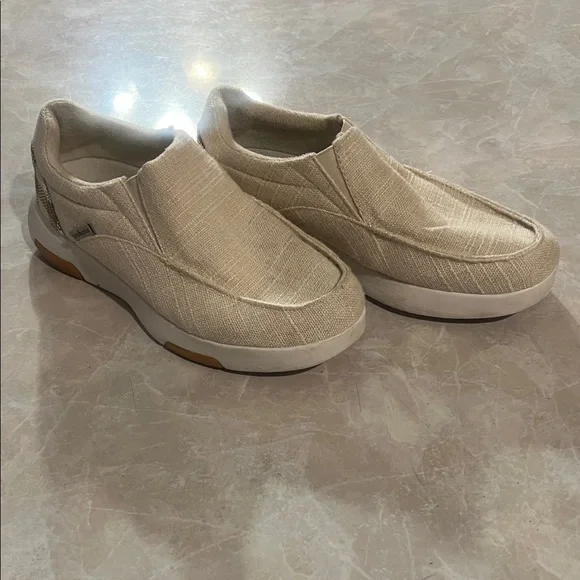 Men's Beige Slip-On Loafers‎