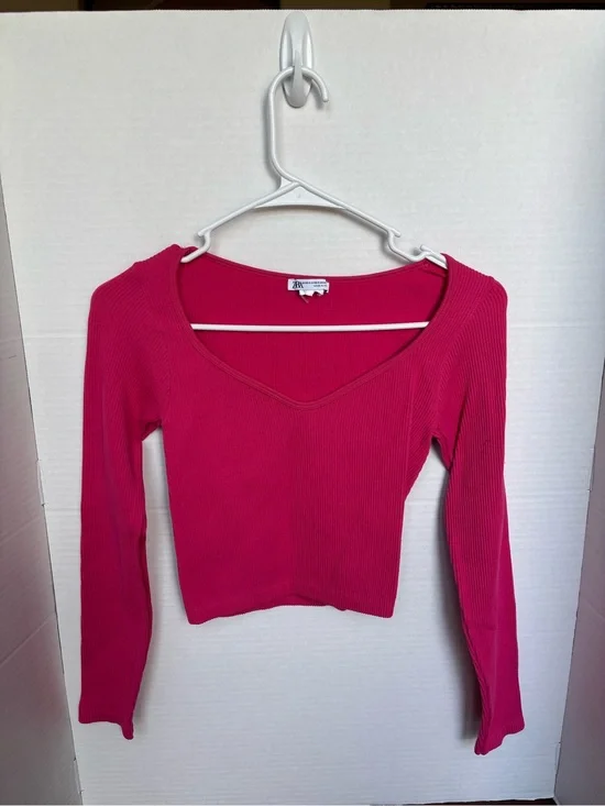 Zara Hot Pink Ribbed V-Neck Long Sleeve Top