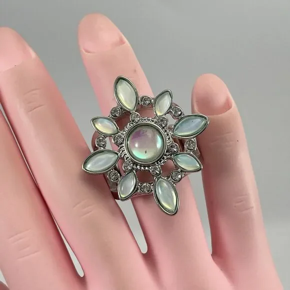 Silver Tone Mermaid Iridescent Snow Flake Shape Boho Stretch Ring Sz 7 - 8.5