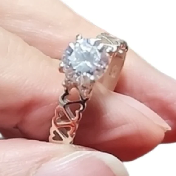 Sterling Silver Solitaire Ring Size 7