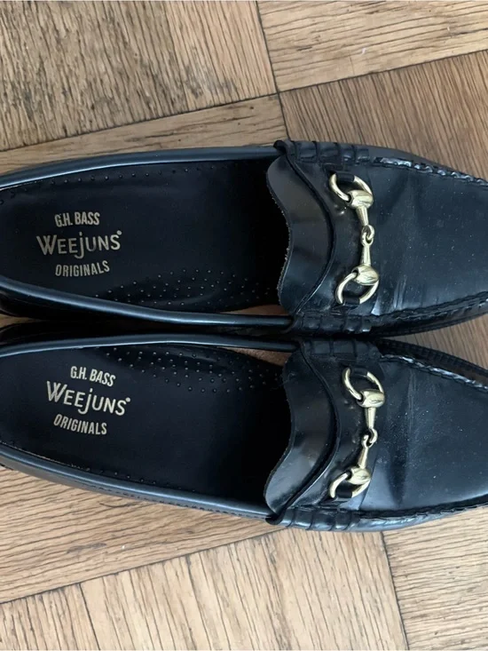 G.H. Bass & Co. Black Leather Loafers with Gold Horsebit
