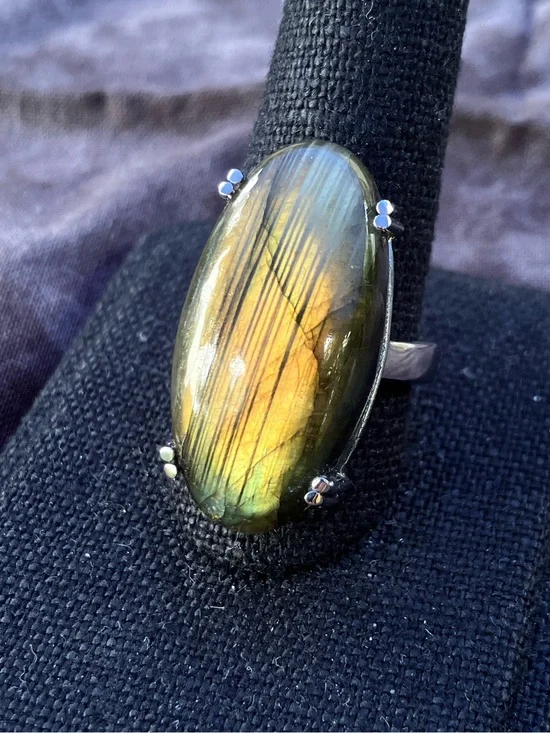 Labradorite Oval Ring in Stainless Steel