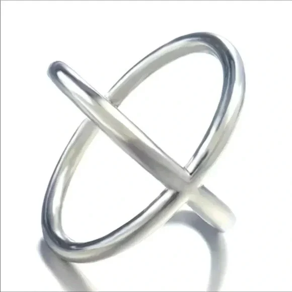 X Infinity Crisscross Silver Ring NWT