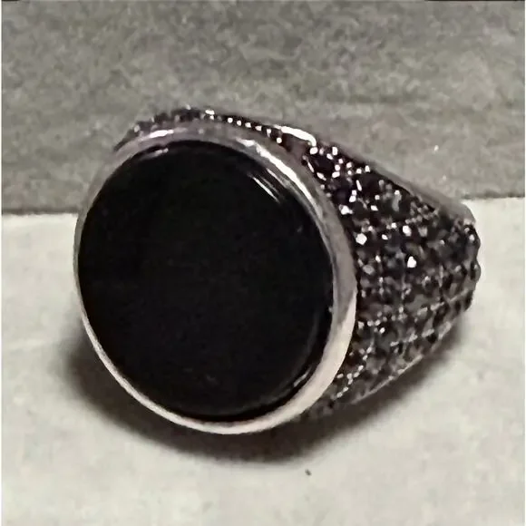 Black Stone Statement Ring Size 8 Silver Tone Pavé Cocktail Ring