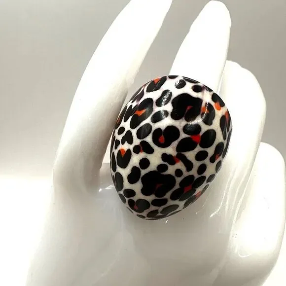 Black and orange leopard cocktail ring