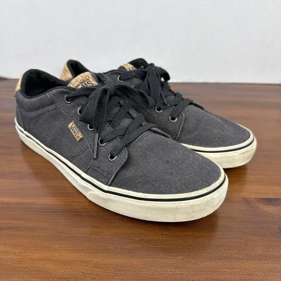 Men's Vans Bishop Low-Top Charcoal Shoes Gum Sole‎ Size 9