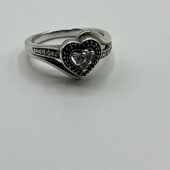 Sterling Silver Size 7 Elevated Heart Ring 925 Vintage