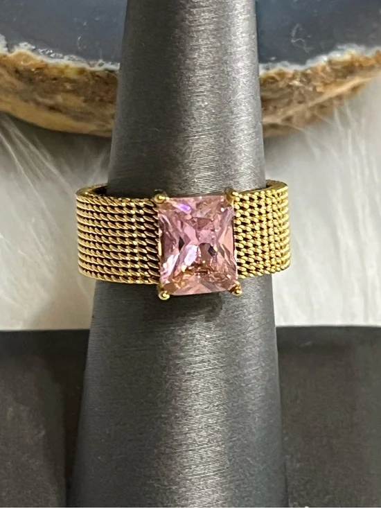 Pink Golden Mesh Ring