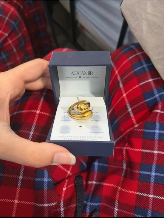 Aqua Polished Gold Interlocking Ring