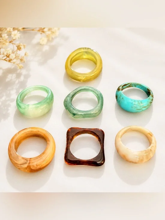 Vintage Lucite Plastic Ring Lot Size 7.75 Mod Retro Marbled Statement Set of 7