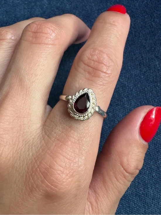 Vintage Red Garnet Teardrop Ring 925 Sterling Silver‎ Handmade Ring Size 7
