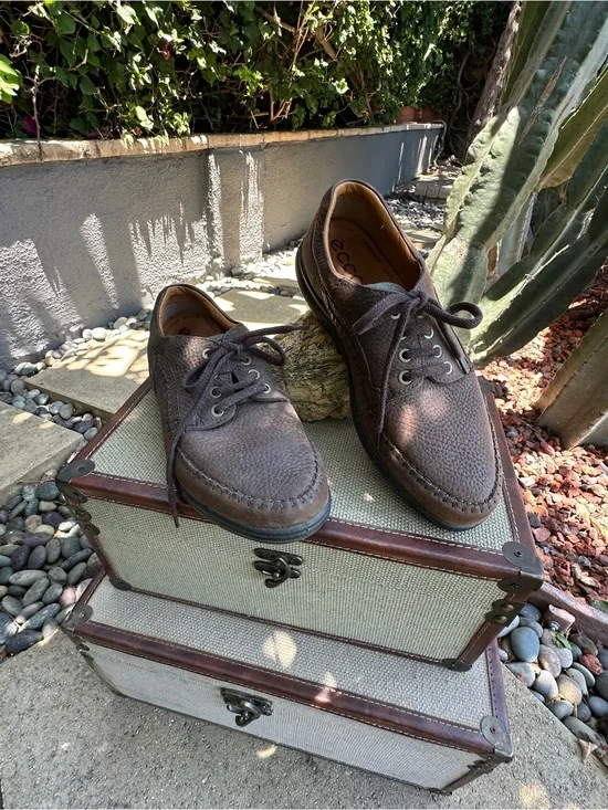 ECCO Men’s ‘Cross’ Brown Leather Casual Lace-Up Shoes.  Size 42.