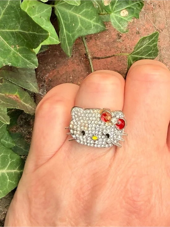 😺 Crystal Hello Kitty Adjustable Ring with Red Bow