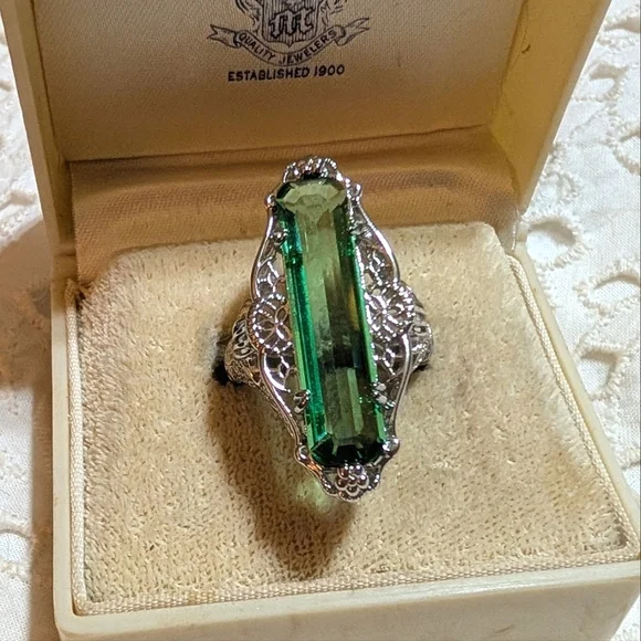 VTG Style Sterling Filigree Peridot Ring
