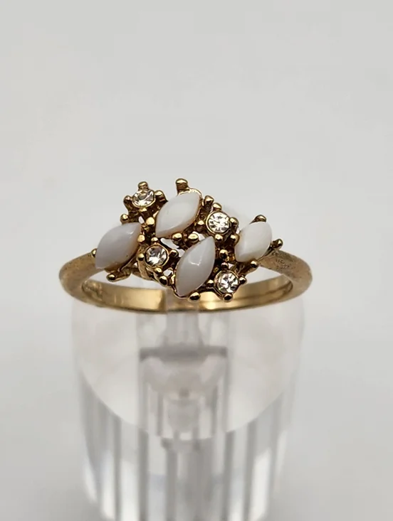 Vintage Uncas Gold Tone White Faux Opal & Rhinestone Cocktail Ring (10.5)