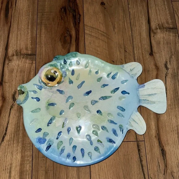 Puffer fish decor plate