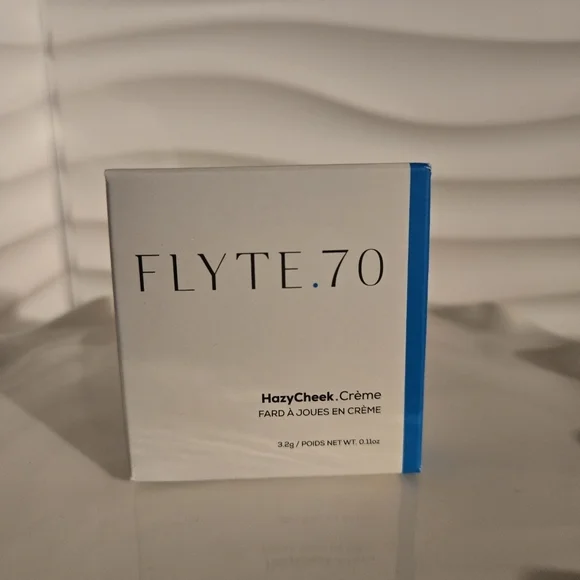 Flyte.70 HazyCheek Crème In Tenderness