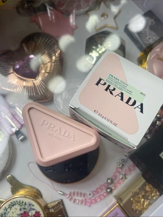 Prada touch cream to powder color blush in bow