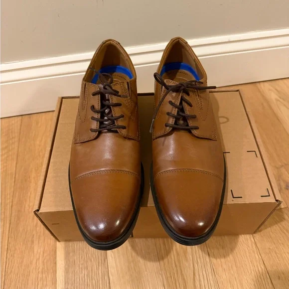 CLARKS men’s Whiddon Cap-Toe Oxfords Shoo