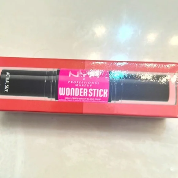 NYX wonder stick blush