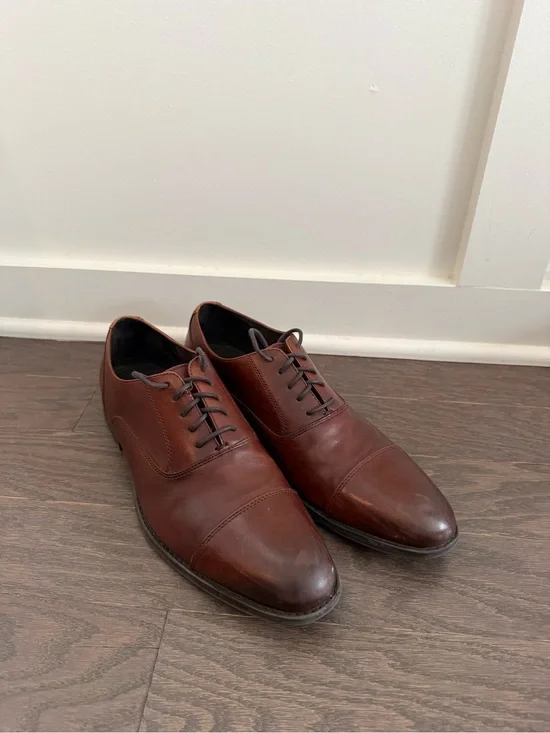 Jos. A Bank Brown Leather Cap-Toe Oxford Men’s Dress Shoes
