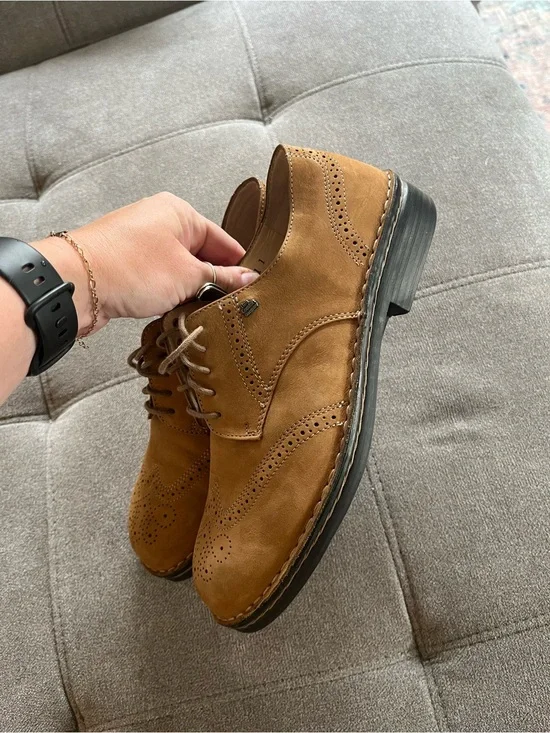 NWOT Finn Comfort Suede shoes