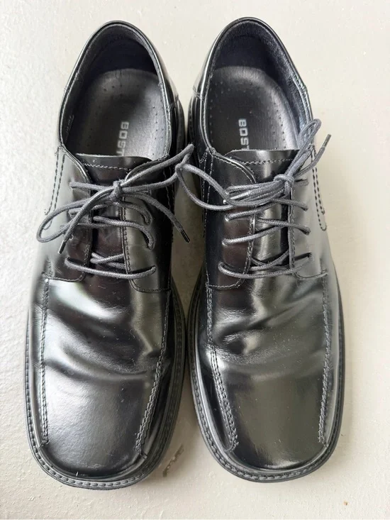b.o.c. Black Leather Lace-Up Derby Shoes
