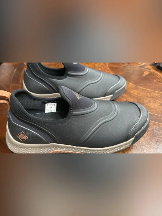 Men's muck  Slip-On Waterproof Shoes - Black