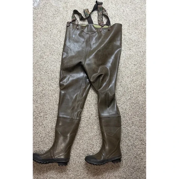 Northwest Territory Vintage Waders Mens Green Rubber Camo Suspenders