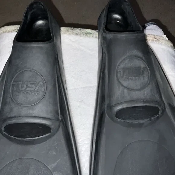 Tusa Sport Rubber Full Foot Fin, Small Black Snorkeling Fins (UF-1202 BK S) New