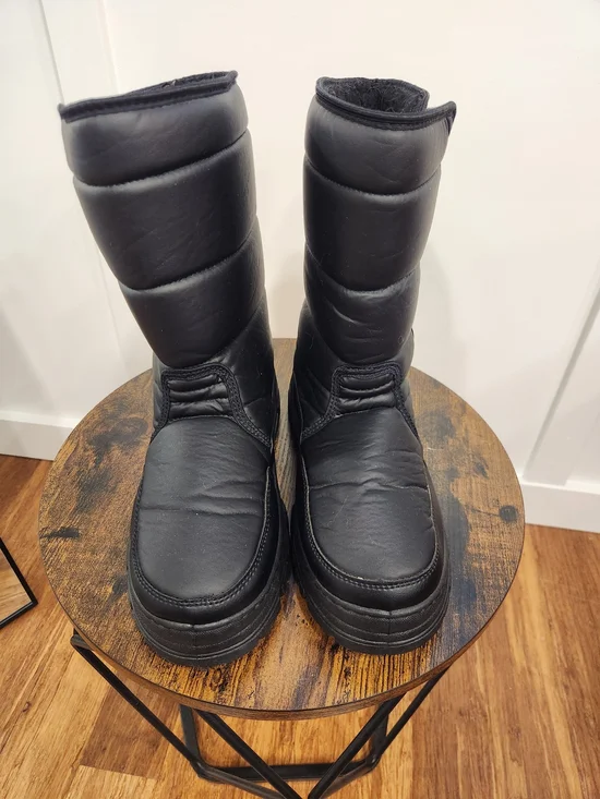 Men's Black Insulated Waterproof Snow Boots