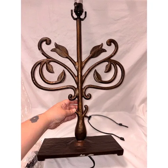 Pottery Barn Bronze Vine Leaf Table Lamp Base Scrolling Floral Metal 2007 Vintag