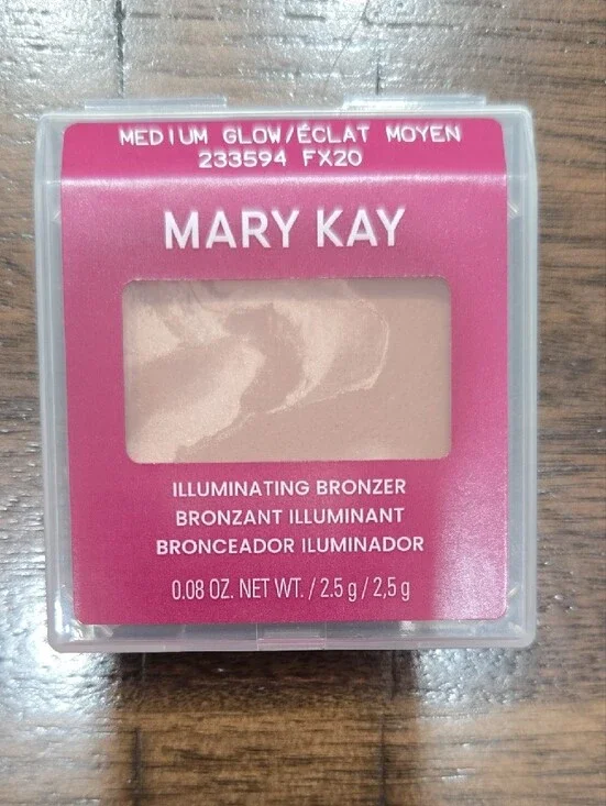MaryKay Limited-Edition Illuminating Bronzer - Medium Glow