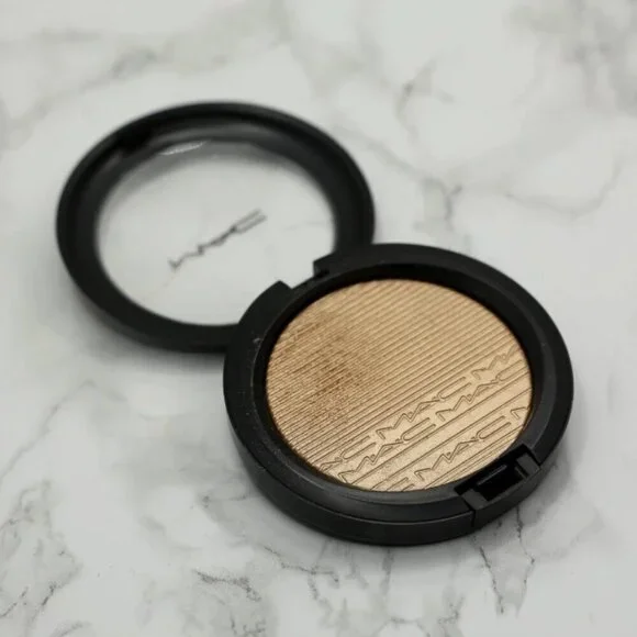 Mac Whisper of Gilt Extra Dimension Skinfinish Powder USED - NO LID 70% LEFT