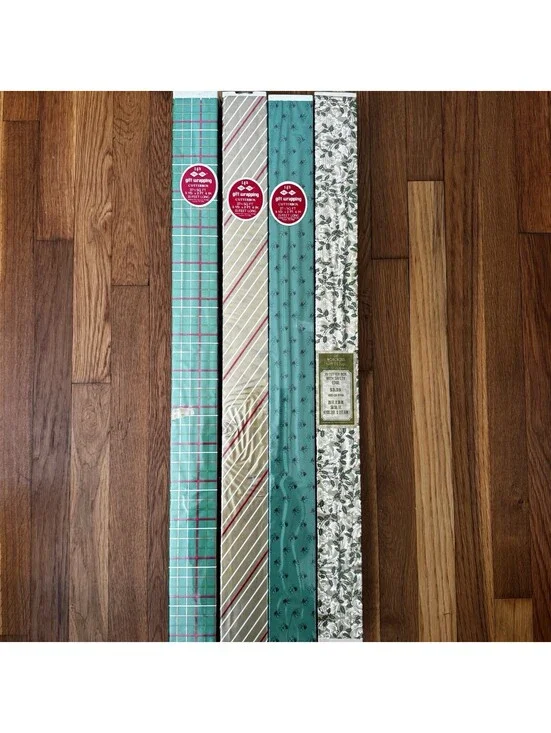 Vintage Lot Of 4 Christmas Wrapping Paper Box With Cut Edge New And Sealed