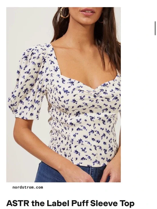 Astr Cream Floral Sweetheart Puff Sleeve Top in Blue