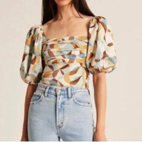 Abercrombie & Fitch Womens Cotton Blend Top M Multicolor Abstract Puff Sleeve